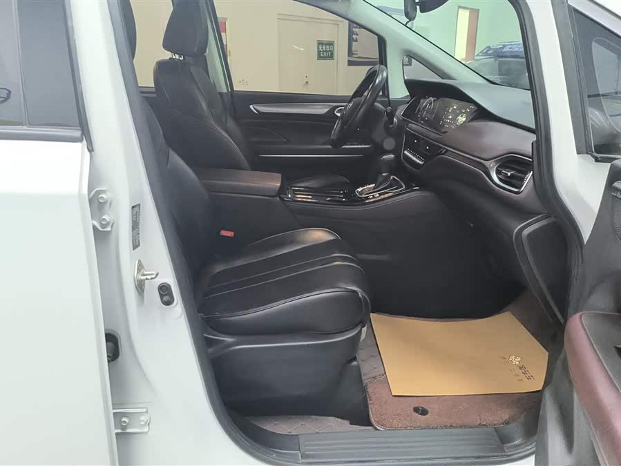 GAC M6 2023 PRO 270T DCT Luxury - zdjęcie 8
