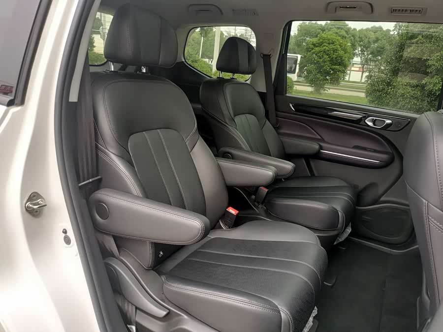 GAC M6 2024 MAX 270T 2WD Luxury - zdjęcie 17
