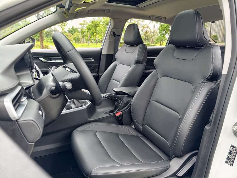 Geely 2025 4th Gen 1.5L Manual Longteng - zdjęcie 12