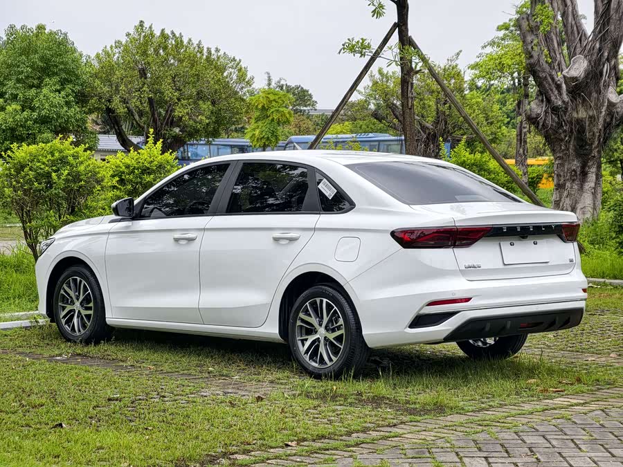 Geely 2025 4th Gen 1.5L Manual Longteng - zdjęcie 8
