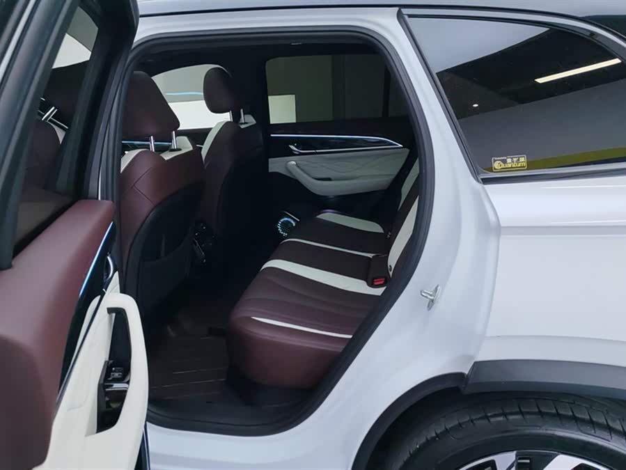 Geely Xingyue L 2021 2.0TD DCT EVO 2WD Intelligent Prestige - zdjęcie 11