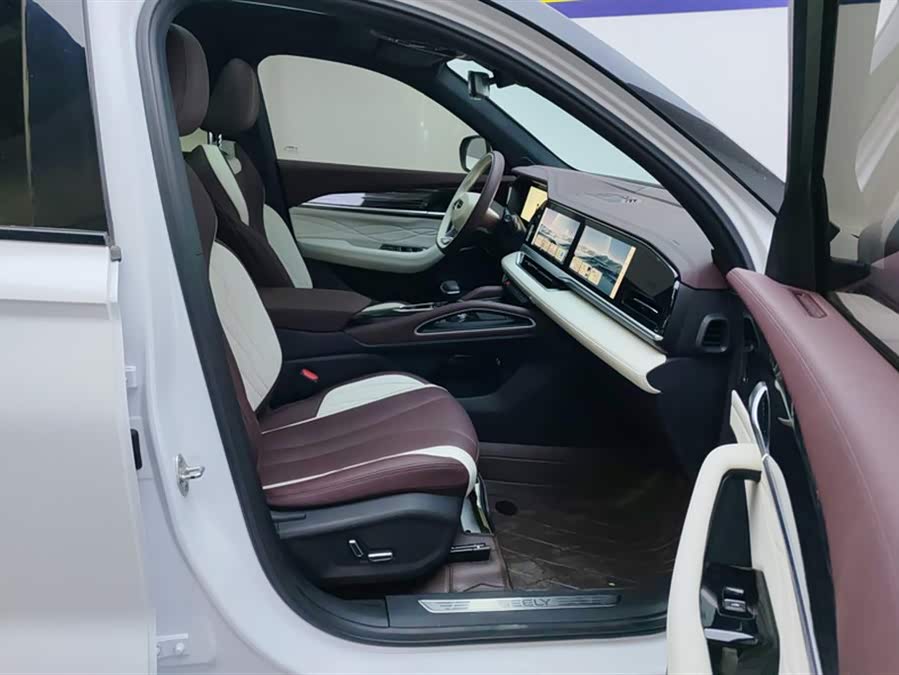 Geely Xingyue L 2021 2.0TD DCT EVO 2WD Intelligent Prestige - zdjęcie 8