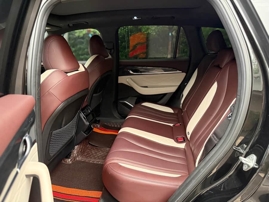 Geely Xingyue L 2021 2.0TD DCT EVO 2WD Intelligent Prestige - zdjęcie 9