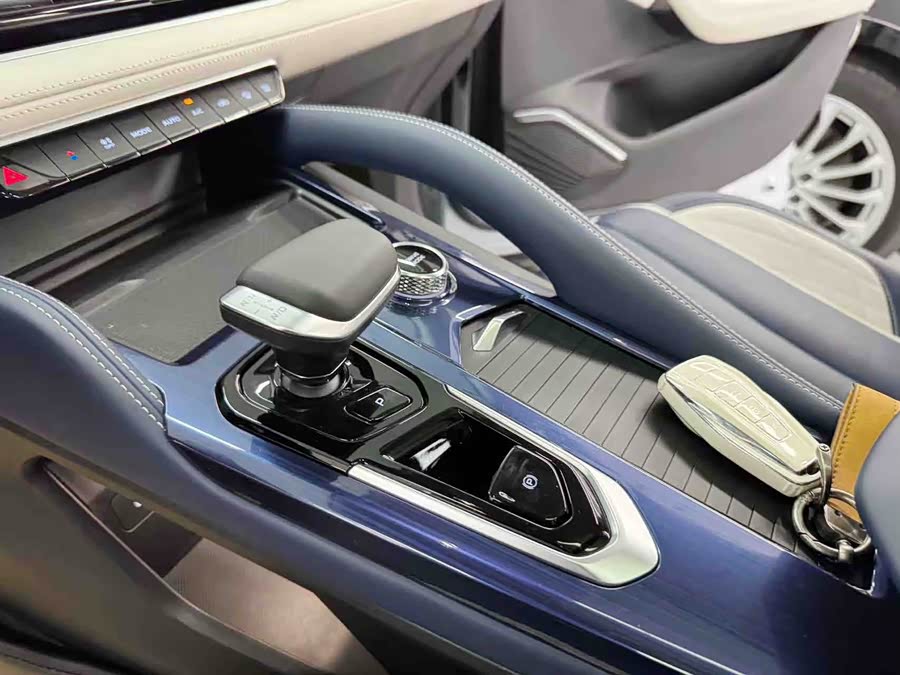 Geely Xingyue L 2022 1.5T Thunder Hi·F PHEV Super - zdjęcie 12