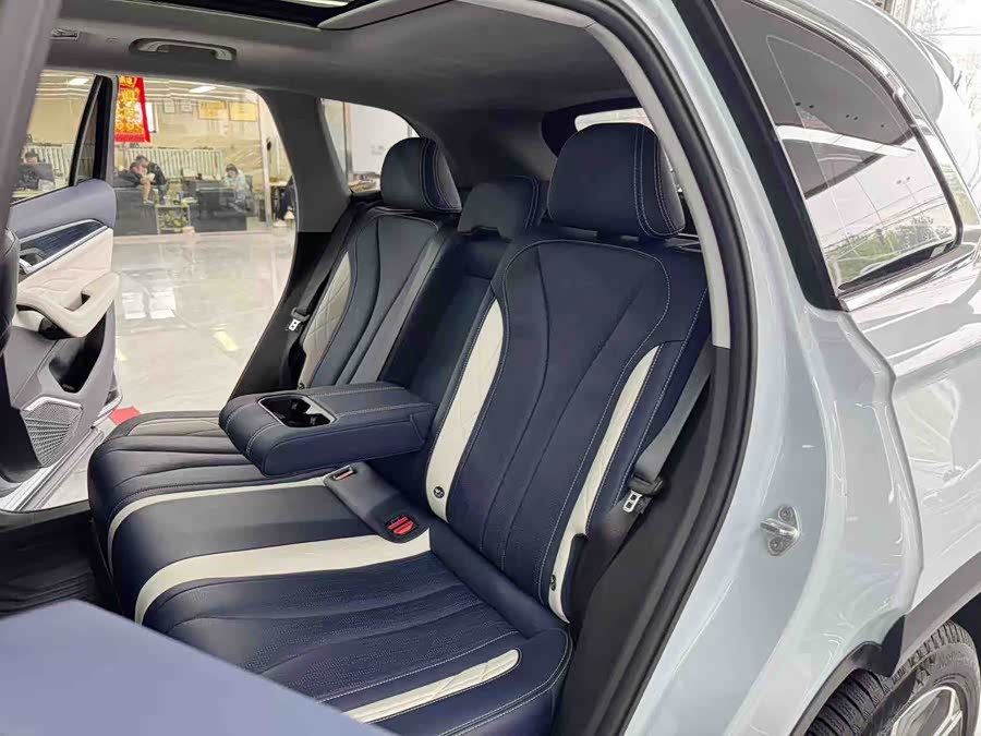 Geely Xingyue L 2022 1.5T Thunder Hi·F PHEV Super - zdjęcie 13