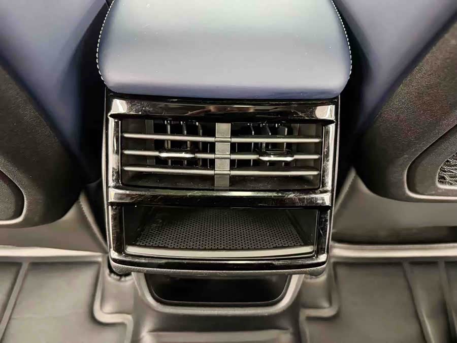 Geely Xingyue L 2022 1.5T Thunder Hi·F PHEV Super - zdjęcie 18