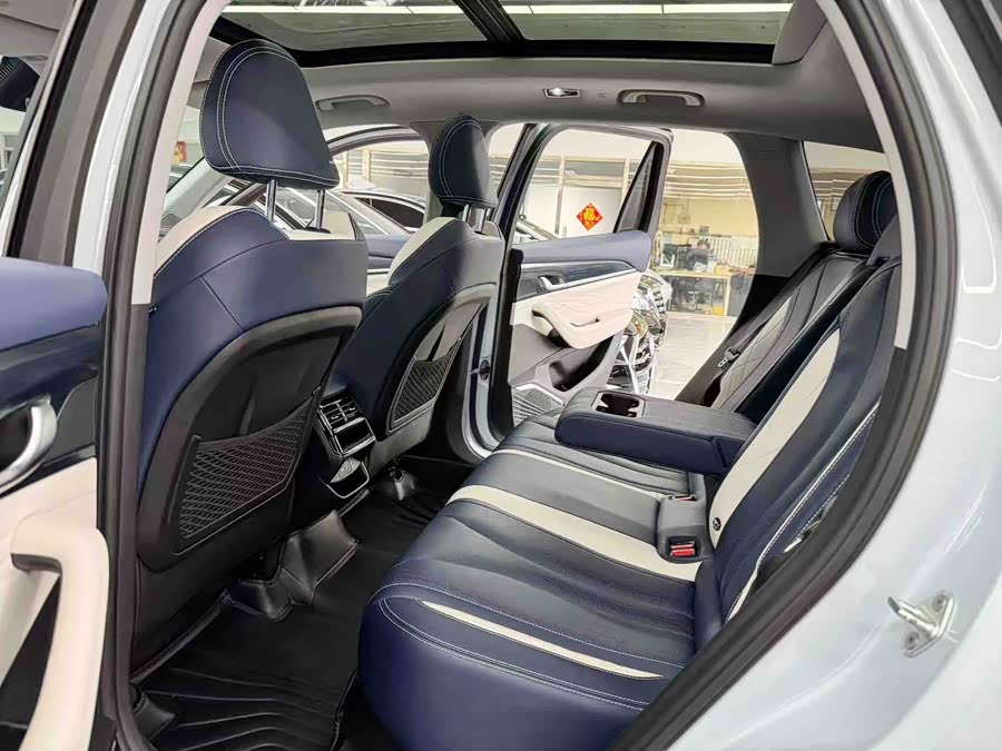 Geely Xingyue L 2022 1.5T Thunder Hi·F PHEV Super - zdjęcie 8
