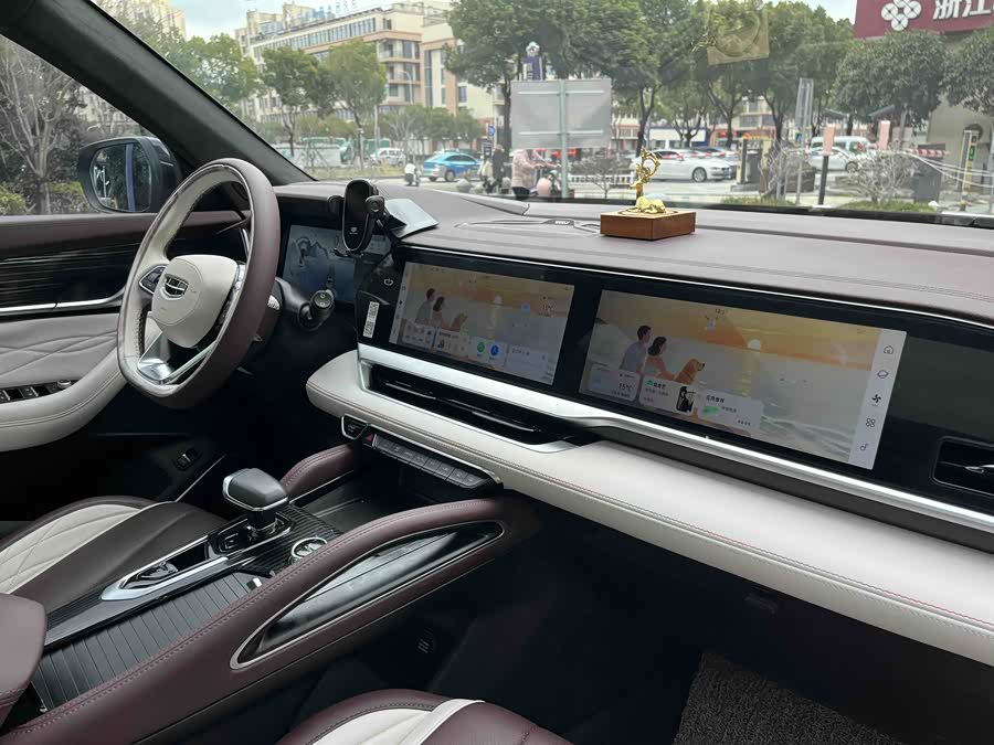 Geely Xingyue L 2024 2.0TD High Power Auto 2WD Cloud Version - zdjęcie 4