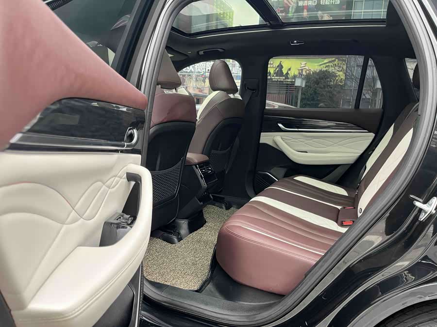 Geely Xingyue L 2024 2.0TD High Power Auto 2WD Cloud Version - zdjęcie 9