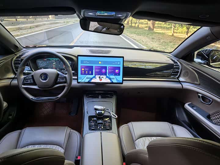 Han 2022 EV Genesis 610KM 4WD Premium - zdjęcie 16