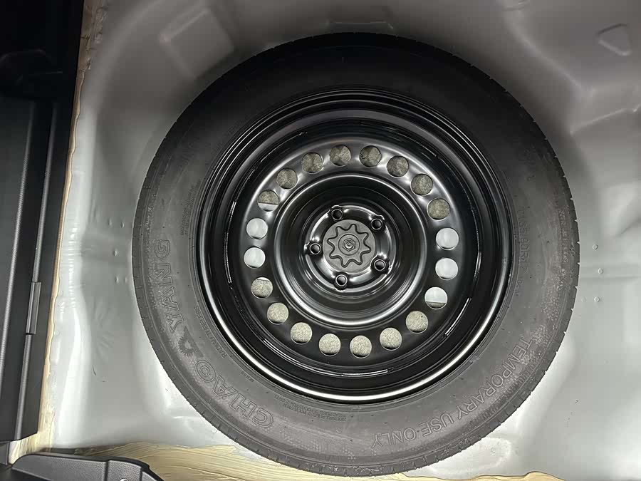 Haval M6 2023 PLUS 1.5T DCT Luxury Intelligent - zdjęcie 18