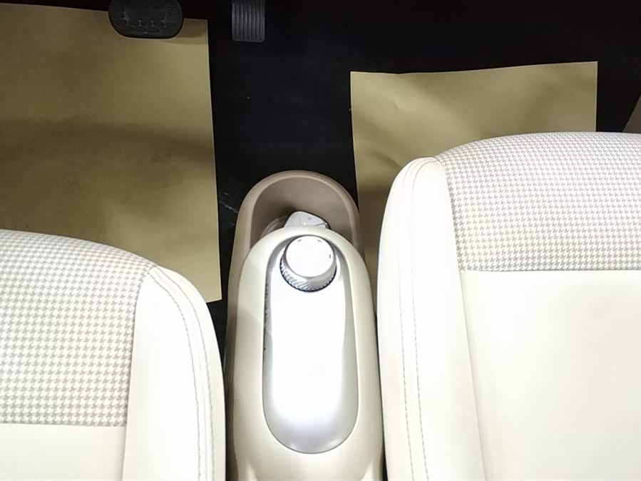 Hongguang MINIEV 2025 4th Generation 4-Door Premium+ - zdjęcie 16