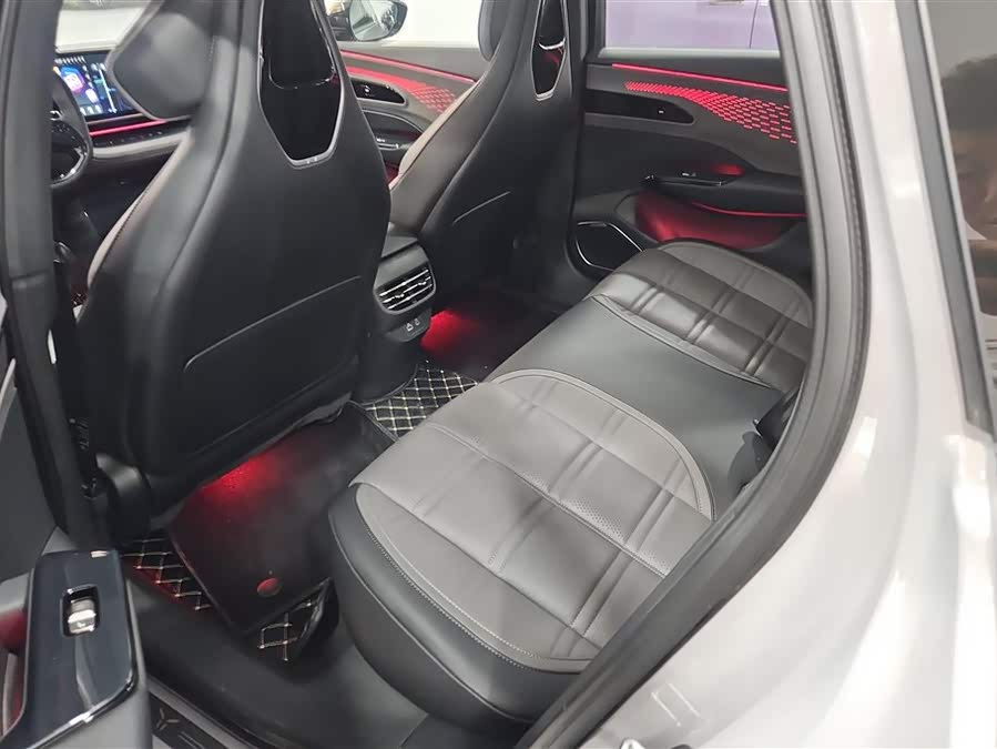 Hongqi EH7 2024 690 Pro - zdjęcie 11