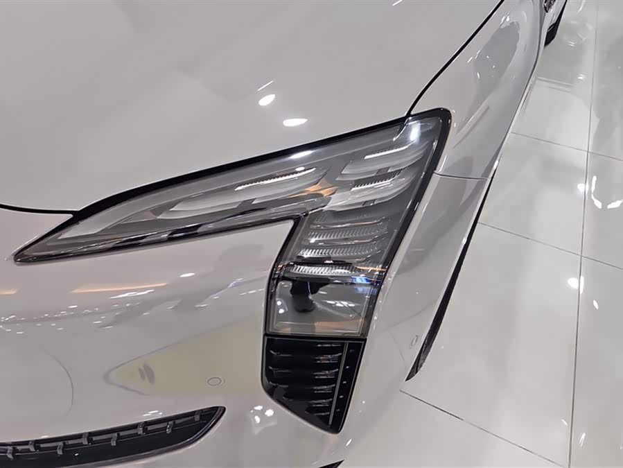 Hongqi EH7 2024 690 Pro - zdjęcie 5