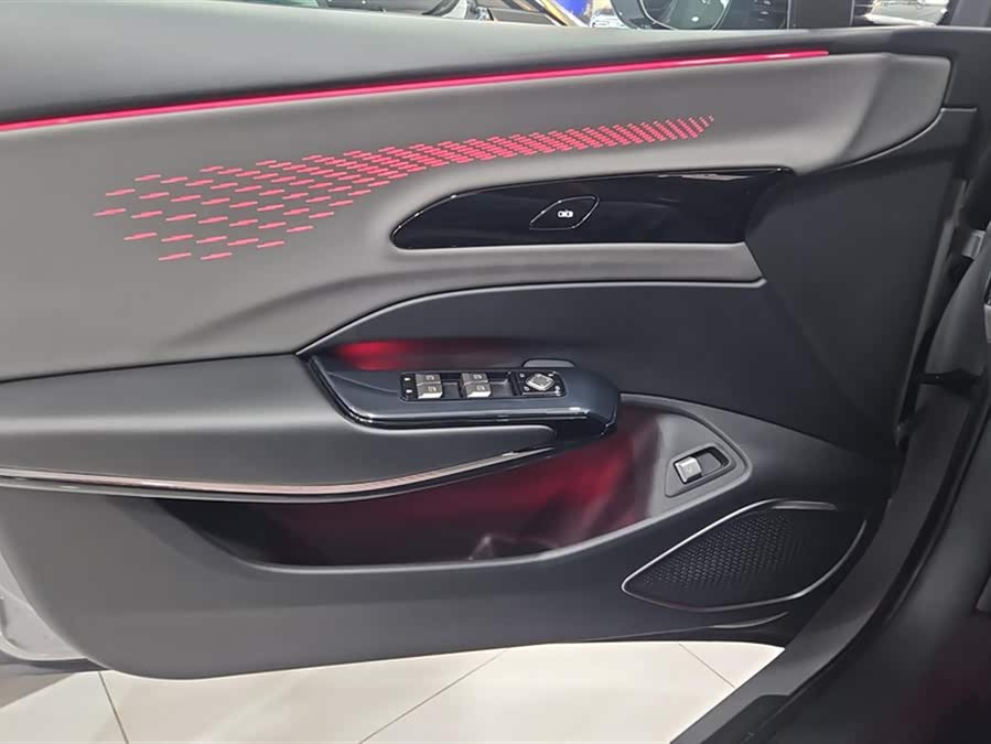 Hongqi EH7 2024 690 Pro - zdjęcie 7