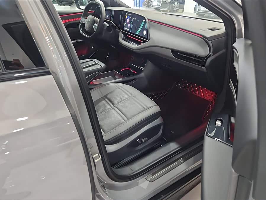 Hongqi EH7 2024 690 Pro - zdjęcie 8