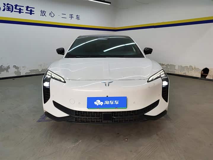 Hongqi EH7 2024 820 Pro - zdjęcie 18