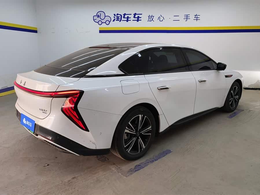 Hongqi EH7 2024 820 Pro - zdjęcie 3