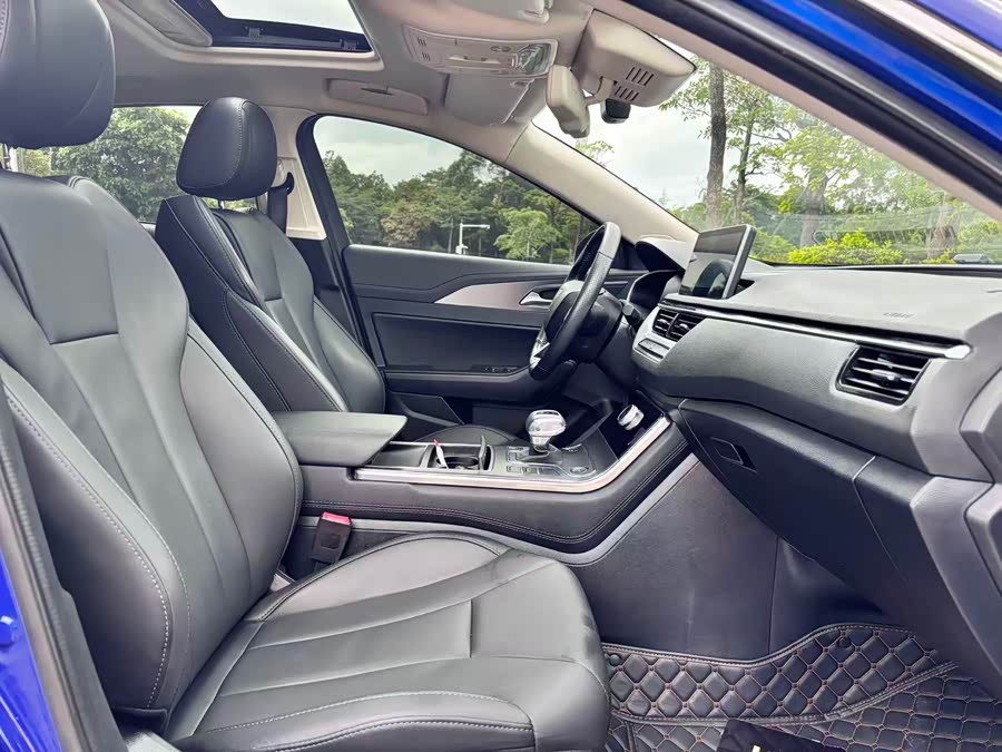 Hongqi H5 2022 Classic 1.8T Auto Intelligent Connected Edition - zdjęcie 14
