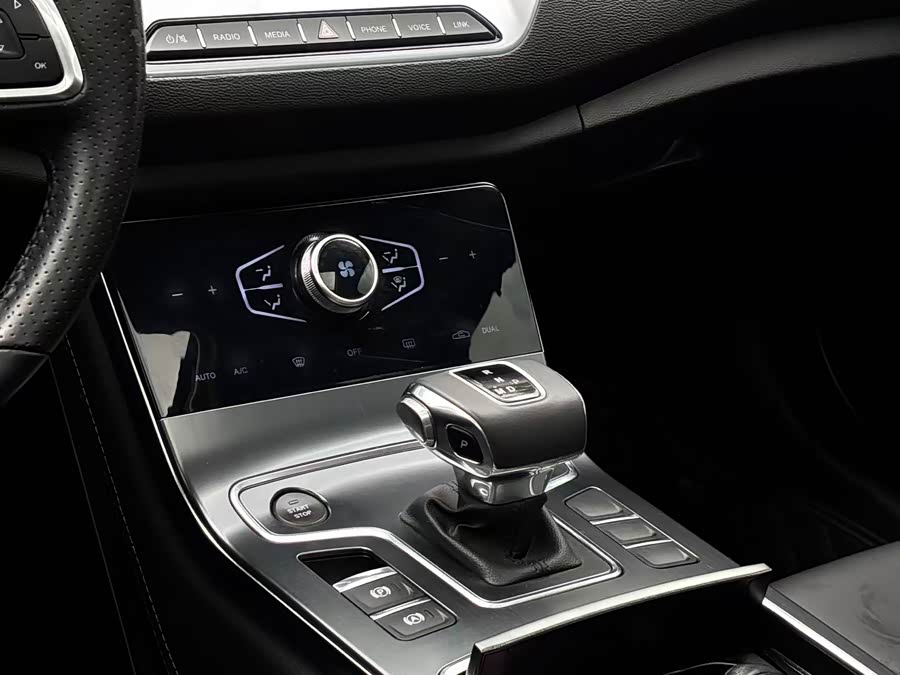 Hongqi H5 2022 Classic 1.8T Auto Intelligent Connected Edition - zdjęcie 17