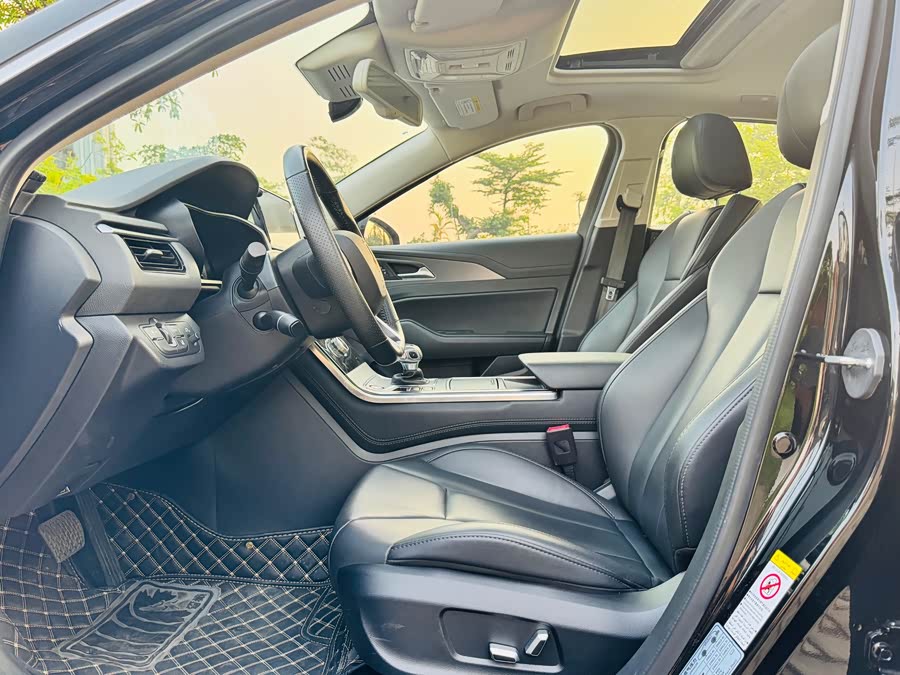 Hongqi H5 2022 Classic 1.8T Auto Intelligent Connected Edition - zdjęcie 4