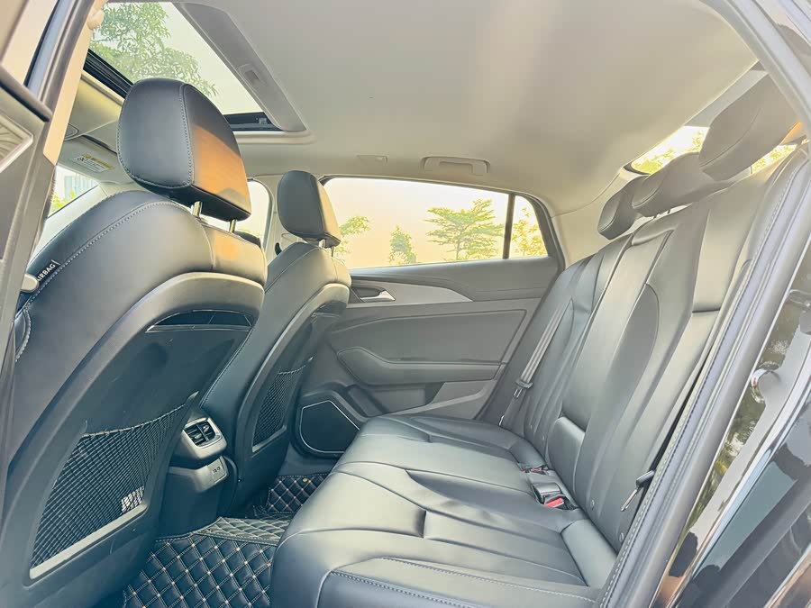 Hongqi H5 2022 Classic 1.8T Auto Intelligent Connected Edition - zdjęcie 5