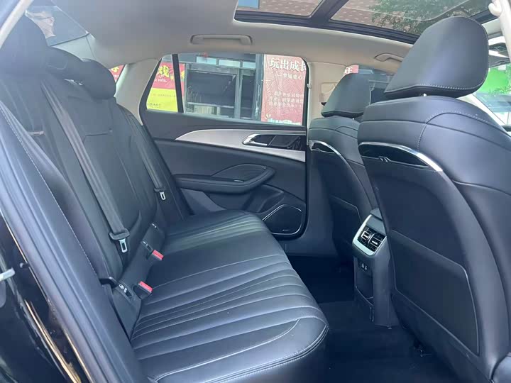 Hongqi H5 2023 1.5T DCT Intelligent Connected Edition - zdjęcie 15