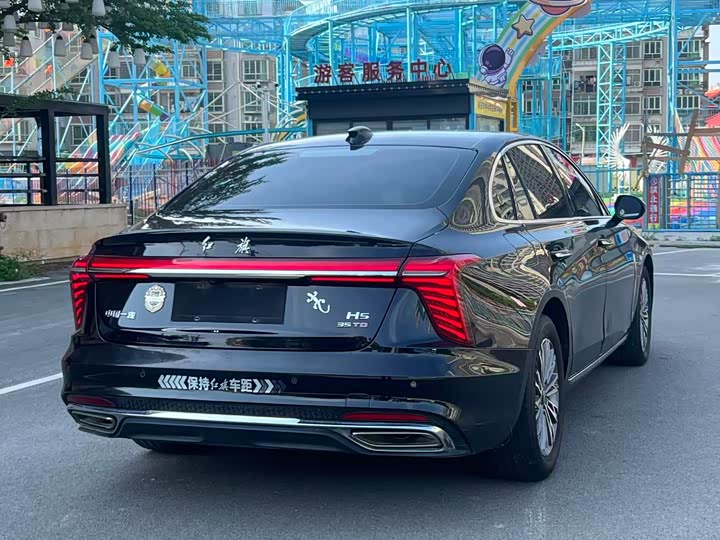 Hongqi H5 2023 1.5T DCT Intelligent Connected Edition - zdjęcie 18