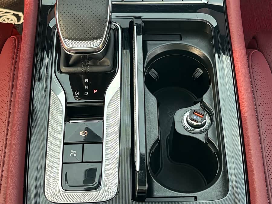 Hongqi H5 2025 1.5T DCT Qiyun Edition - zdjęcie 14