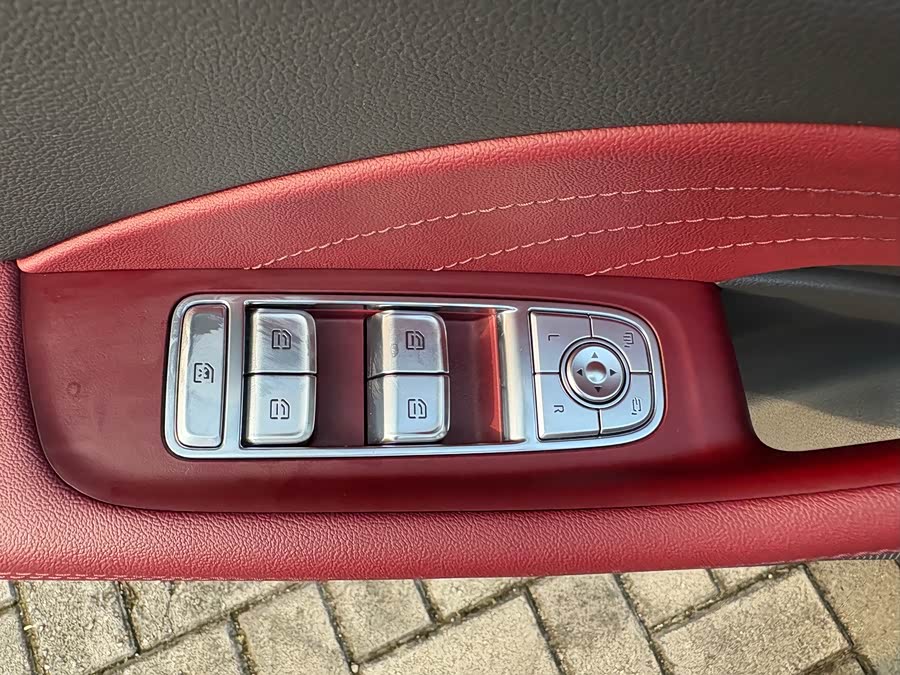Hongqi H5 2025 1.5T DCT Qiyun Edition - zdjęcie 18