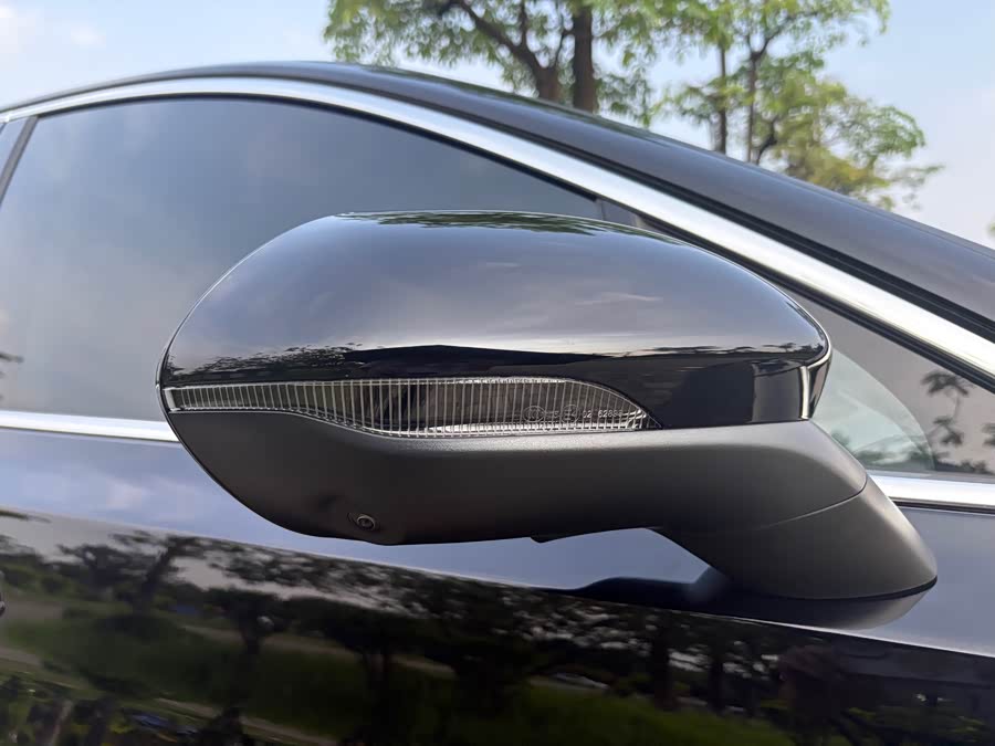 Hongqi H5 2025 1.5T DCT Qiyun Edition - zdjęcie 5