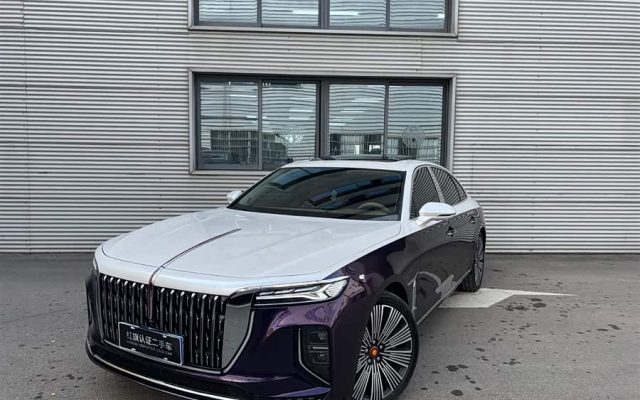Hongqi H9 2025 2.0T 2WD Flag Enjoy Luxury Business Edition 5-seater