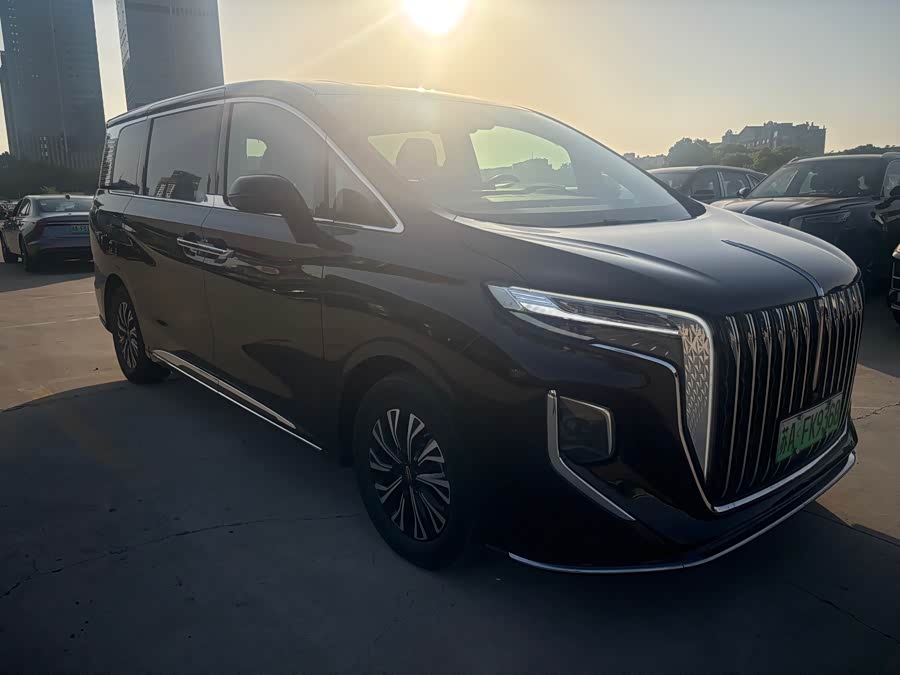 Hongqi HQ9 PHEV 2024 2.0T Four-Wheel Drive Luxury Edition - zdjęcie 3