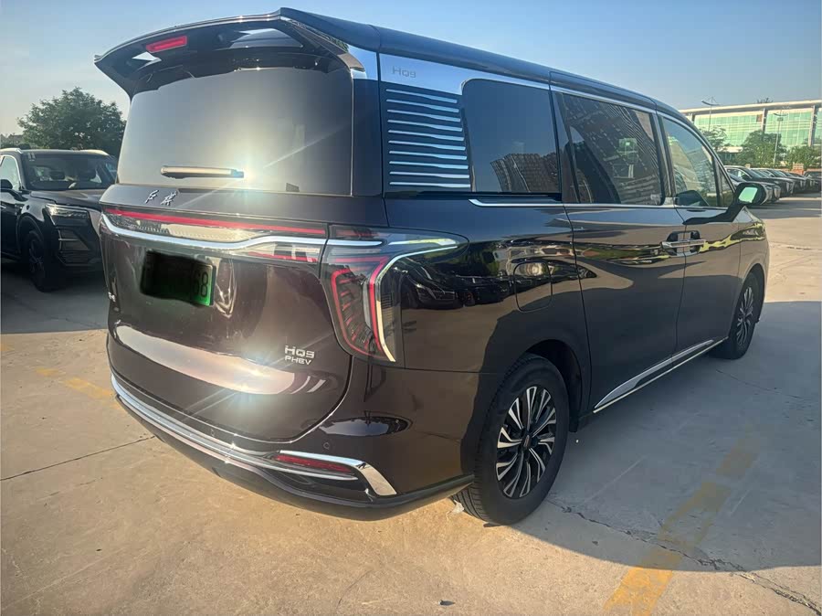 Hongqi HQ9 PHEV 2024 2.0T Four-Wheel Drive Luxury Edition - zdjęcie 5