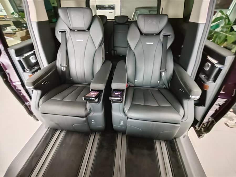 Hongqi HQ9 PHEV 2024 2.0T Four-Wheel Drive Luxury Edition - zdjęcie 10