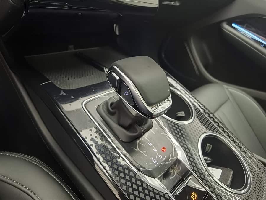 Hongqi HS3 2023 1.5T Two-Wheel Drive Shànwéi Edition - zdjęcie 13