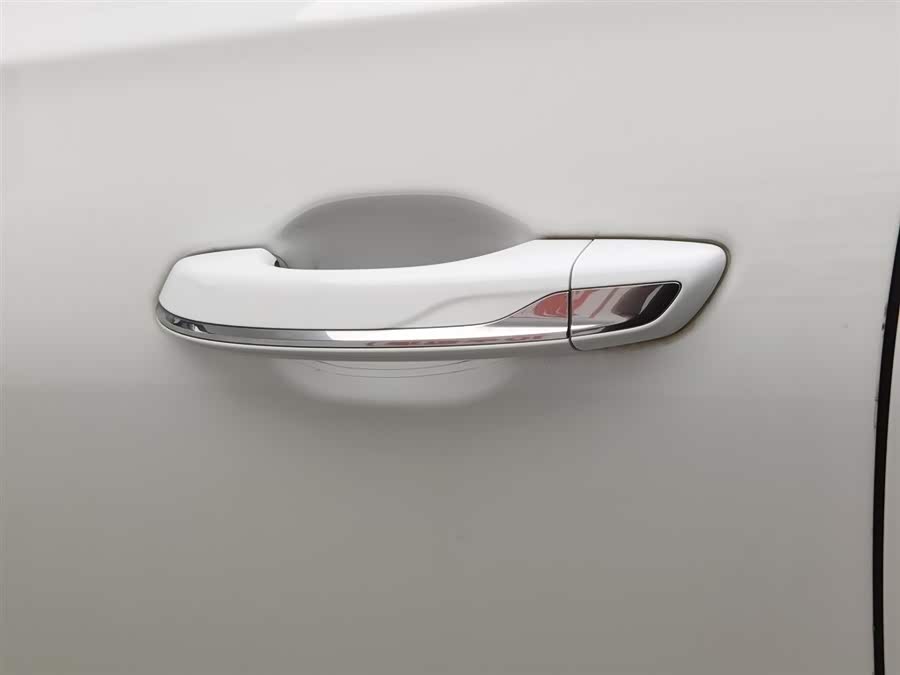 Hongqi HS3 2023 1.5T Two-Wheel Drive Shànwéi Edition - zdjęcie 18
