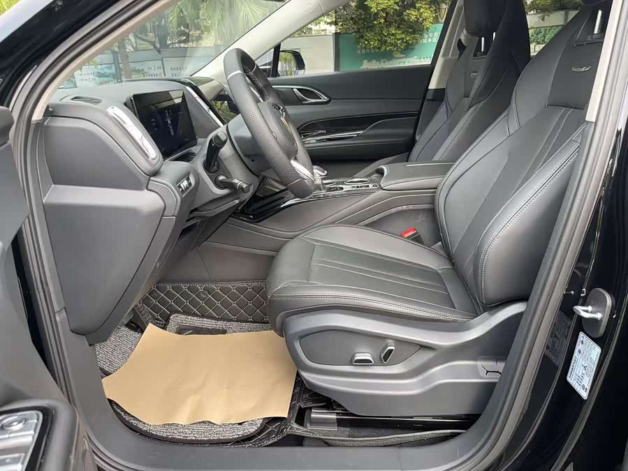 Hongqi HS3 2024 2.0T 可为 - zdjęcie 9