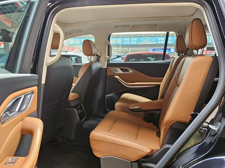 Hongqi HS7 2.0T PHEV 4WD 200 Million Units Commemorative Edition 6 Seats - zdjęcie 14