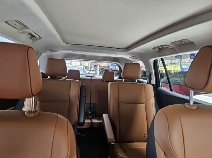 Hongqi HS7 2.0T PHEV 4WD 200 Million Units Commemorative Edition 6 Seats - zdjęcie 15