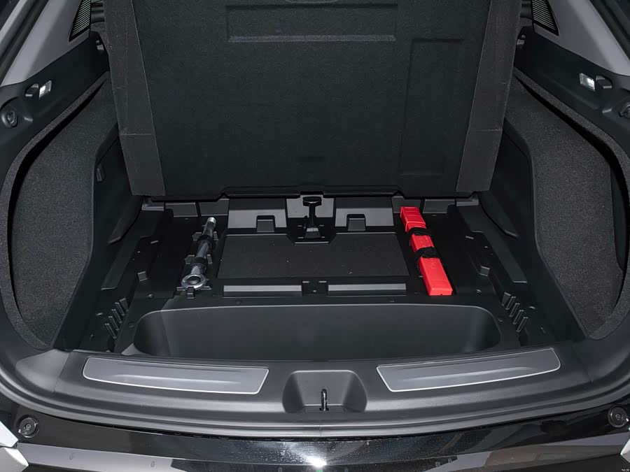 IQ AoGe 2024 4WD Long Range - zdjęcie 20