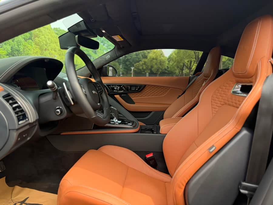 Jaguar F-TYPE 2024 P300 75th Anniversary Hardtop - zdjęcie 5