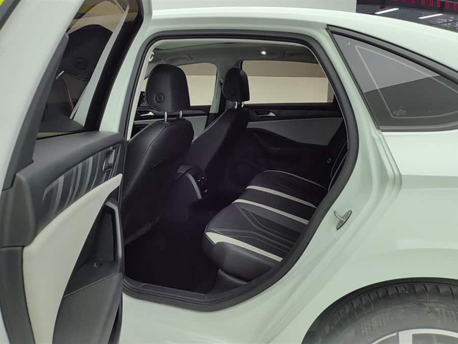Jetta VA7 2025 1.4T Auto First Come First Served - zdjęcie 11