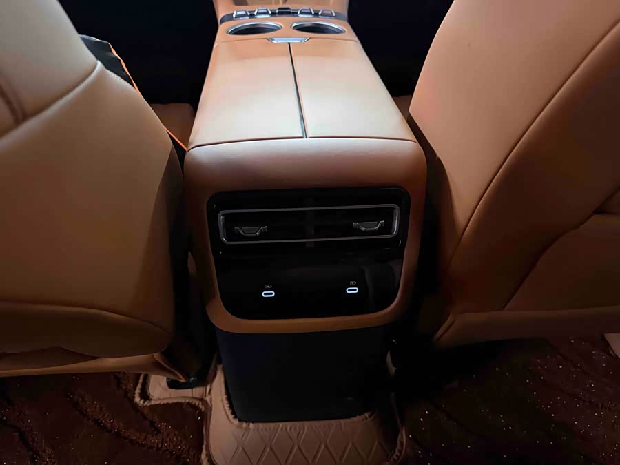 Jietu Shanhai L7 PLUS 2026 121km Luxury 7-seater - zdjęcie 14