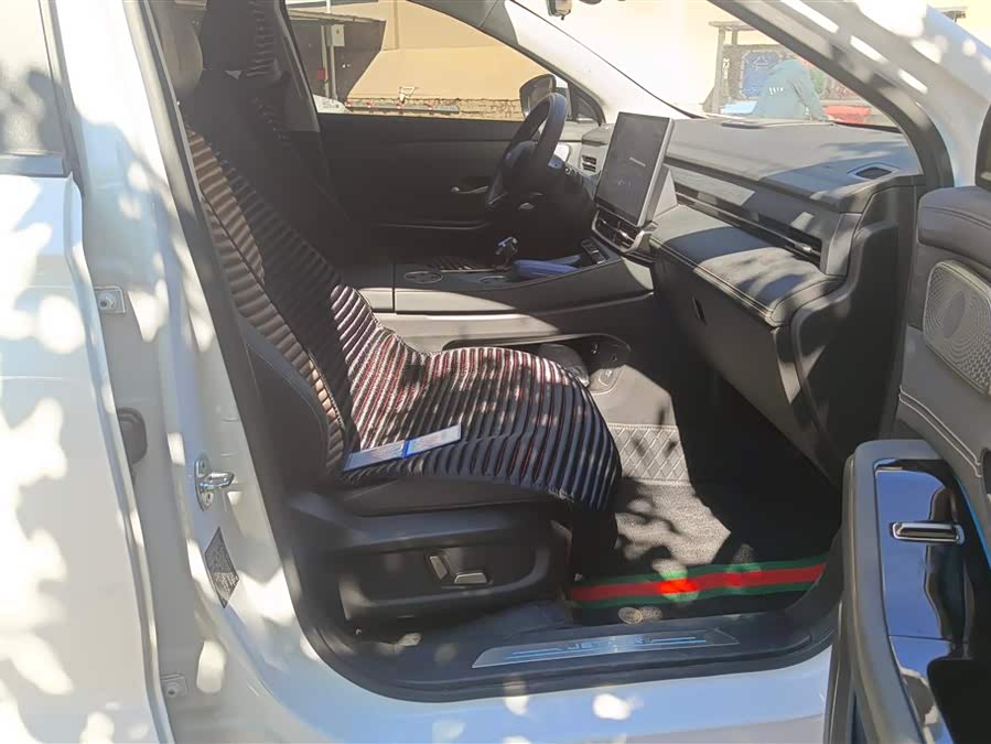 Jietu Shanhai L9 2024 1.5TD 2DHT Pro 7-seater - zdjęcie 8