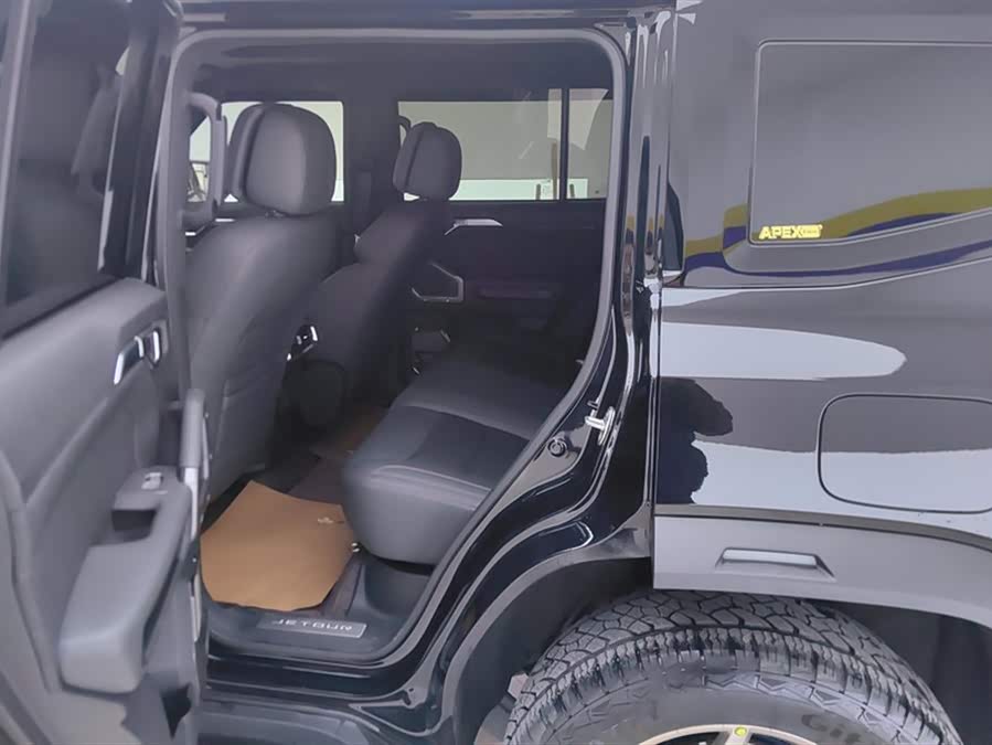 Jietu Traveler 2023 2.0T 4WD Conquer PRO - zdjęcie 11