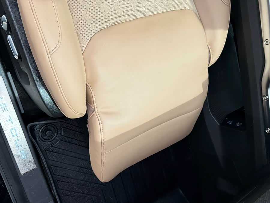 Jietu Traveler 2023 2.0T Four-Wheel Drive Crossing PRO+ - zdjęcie 17