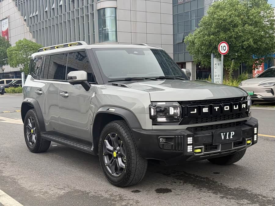 Jietu Traveler 2023 2.0T Four-Wheel Drive Crossing PRO+ - zdjęcie 3