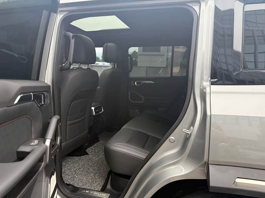 Jietu Traveler 2023 2.0T Four-Wheel Drive Crossing PRO+ - zdjęcie 7