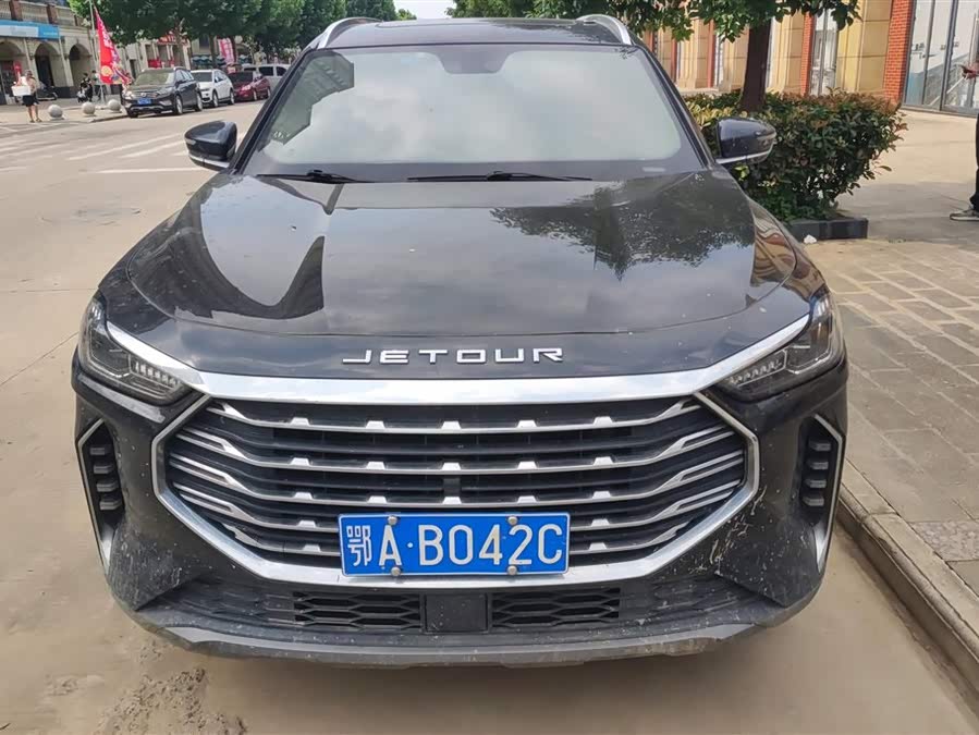 Jietu X70 PLUS 2023 1.5T DCT Strong PRO 7-seater - zdjęcie 2